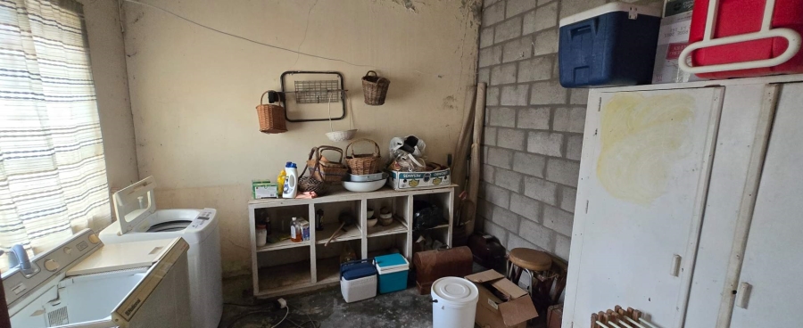 5 Bedroom Property for Sale in Riviersonderend Western Cape